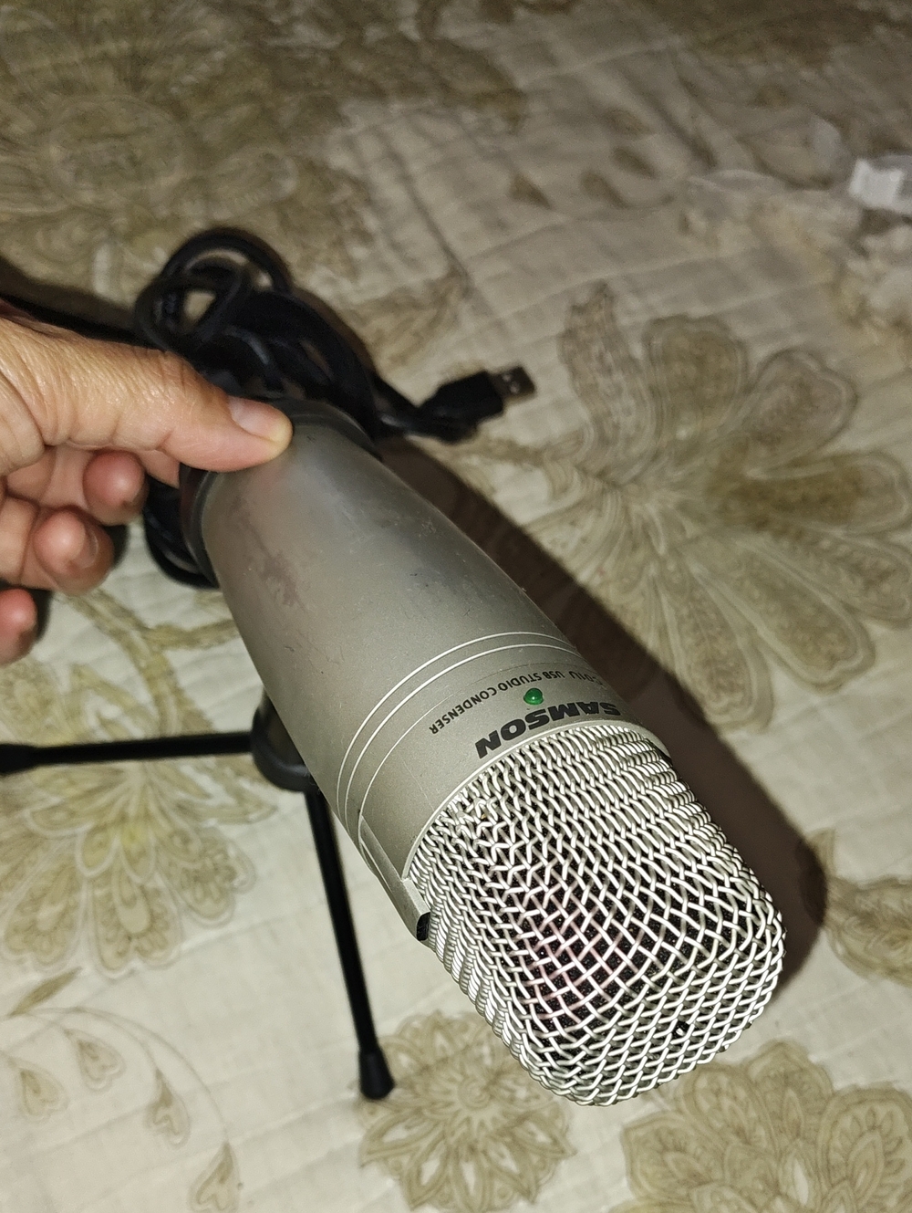 Samson C01U USB Studio Condenser Microphone.